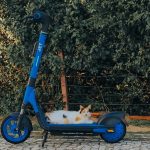 Trotinetele electrice în traficul rutier: norme legale și acțiune responsabilă pentru propria siguranță